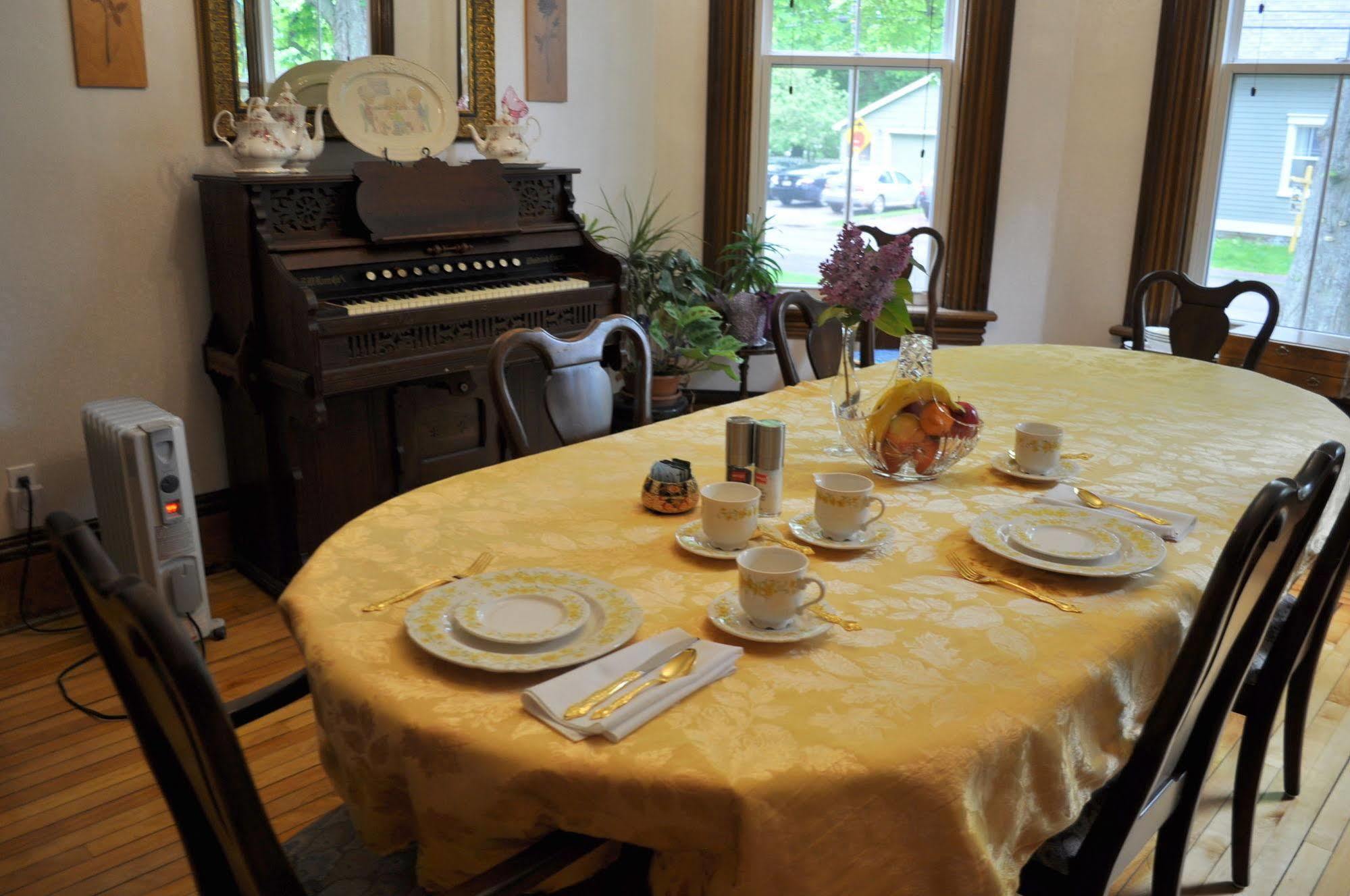 Summerside Inn Bed And Breakfast Exterior foto